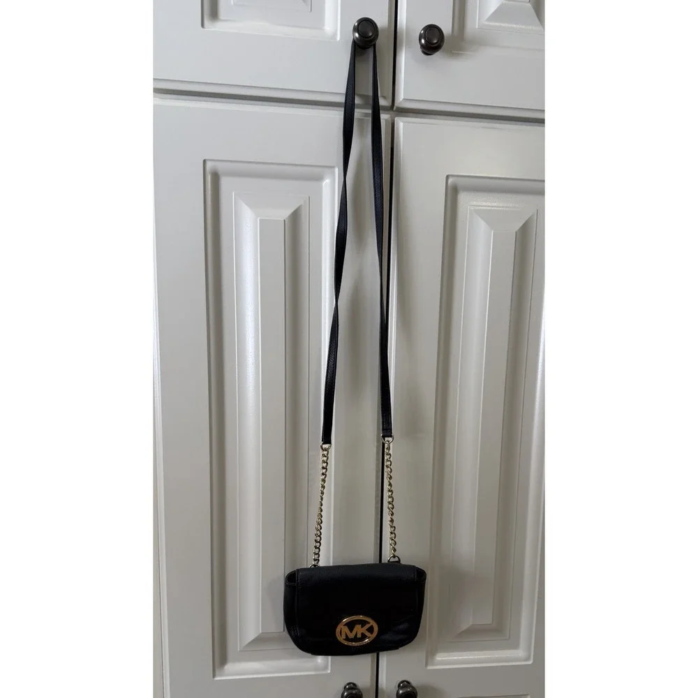 Michael Kors Black Leather Crossbody MK Logo Gold‎ Chain Shoulder Chic Bag Y2K